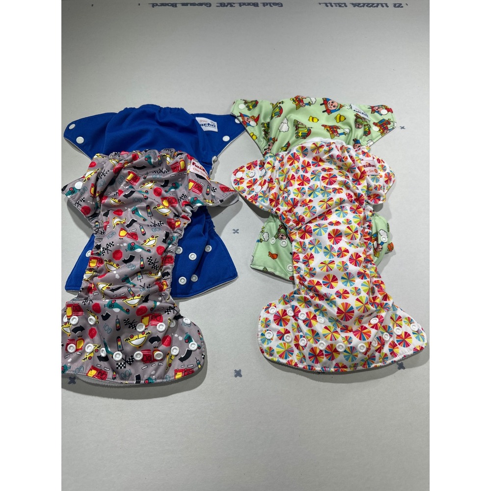 FuzziBunz  Size S  Pocket Cloth Diaper Lot of 4 Adjustable Snap Reusable Diapers
